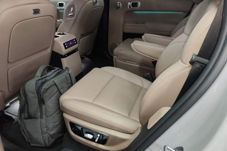Used Li Auto L9 2025 Ultra Smart Refreshed Edition Left Rear Seat