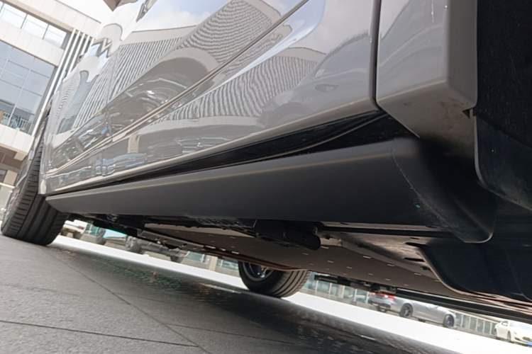 Used Li Auto L9 2025 Ultra Smart Refreshed Edition Left Side Sill