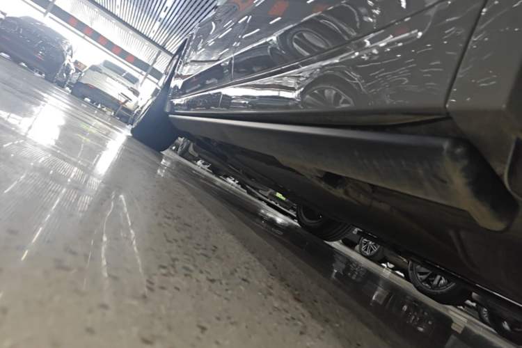 Used Li Auto L9 2025 Ultra Smart Refreshed Edition Left Side Sill
