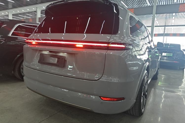 Used Li Auto L9 2025 Ultra Smart Refreshed Edition Rear Right 45 Deg