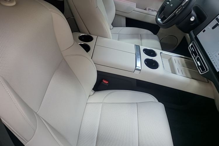 Used Li Auto L9 2025 Ultra Smart Refreshed Edition Right Front Seat