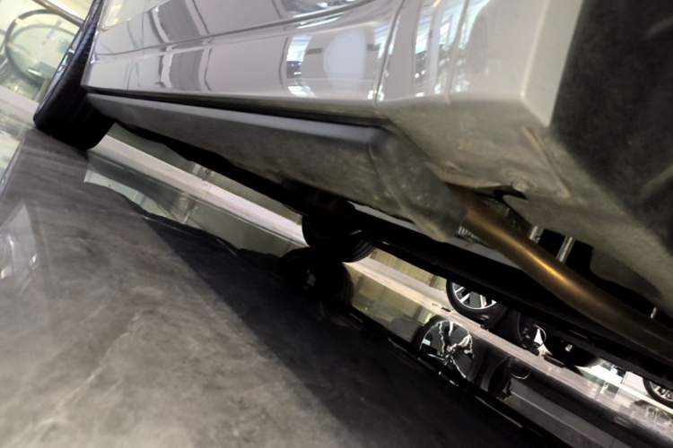 Used Li Auto L9 2025 Ultra Smart Refreshed Edition Right Side Sill