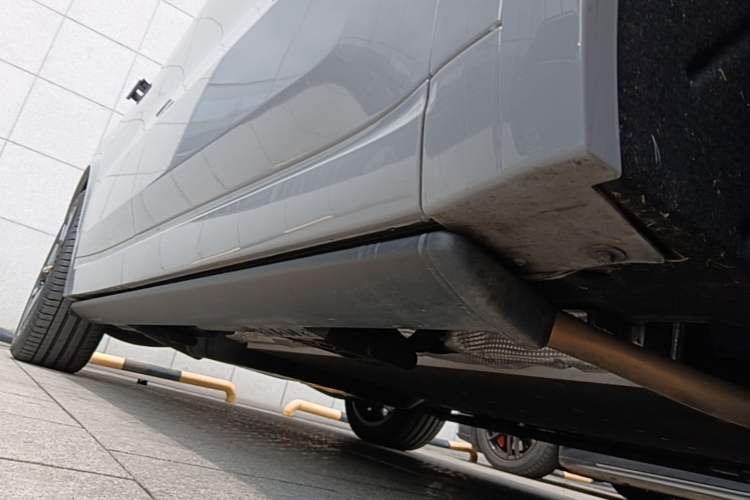 Used Li Auto L9 2025 Ultra Smart Refreshed Edition Right Side Sill