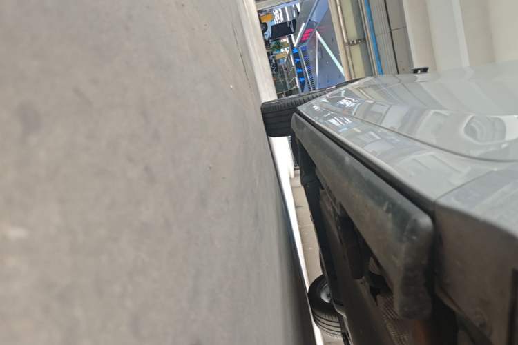 Used Li Auto L9 2025 Ultra Smart Refreshed Edition Right Side Sill