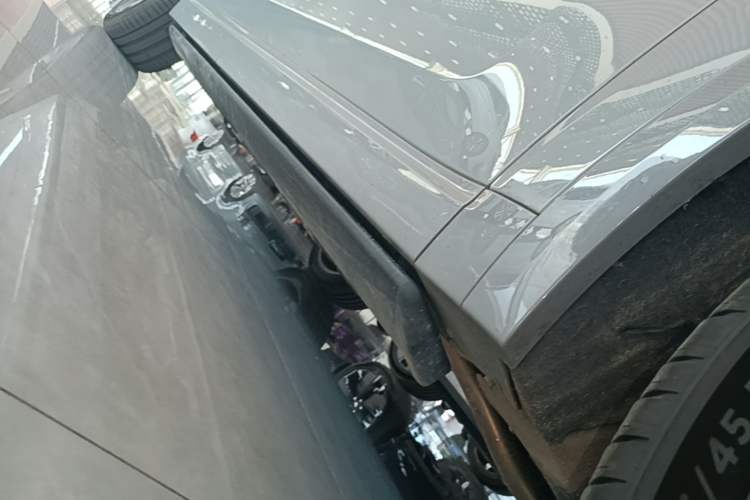 Used Li Auto L9 2025 Ultra Smart Refreshed Edition Right Side Sill