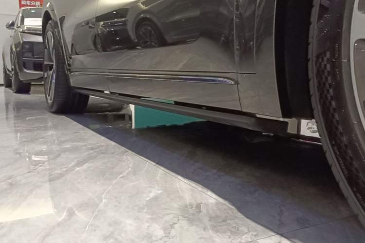 Used Li Auto L9 2025 Pro Smart Refreshed Edition Right Side Sill