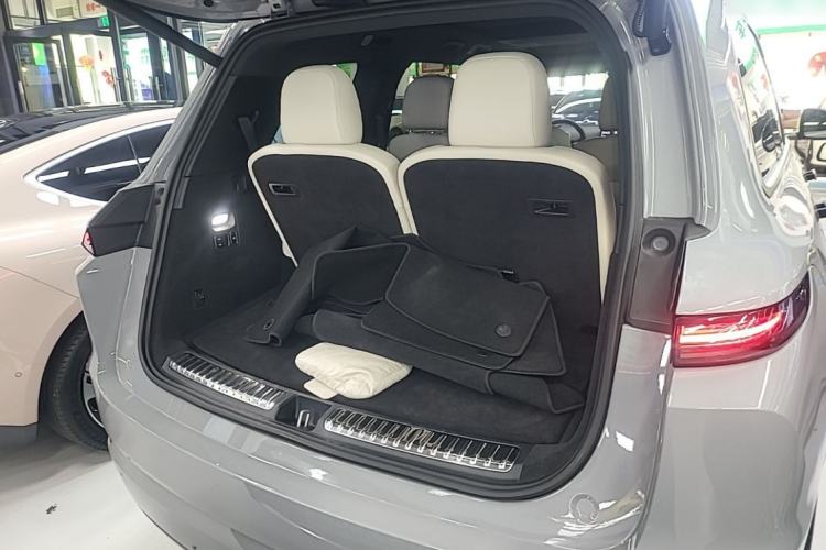Used Li Auto L9 2025 Ultra Smart Refreshed Edition Trunk