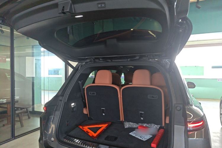 Used Li Auto L9 2025 Ultra Smart Refreshed Edition Trunk