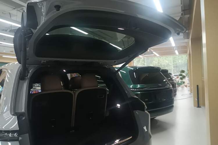Used Li Auto L9 2025 Ultra Smart Refreshed Edition Trunk