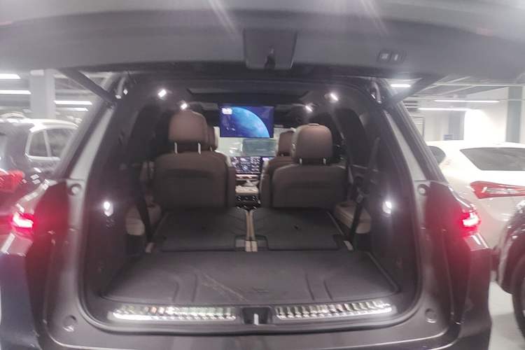 Used Li Auto L9 2025 Ultra Smart Refreshed Edition Trunk