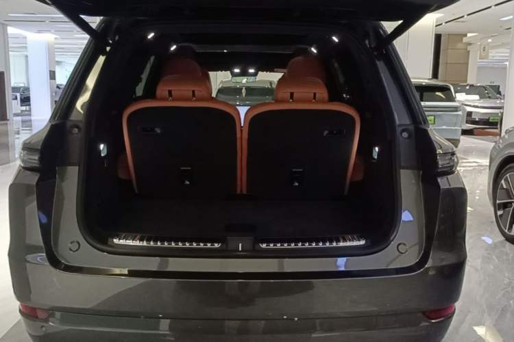 Used Li Auto L9 2025 Pro Smart Refreshed Edition Trunk