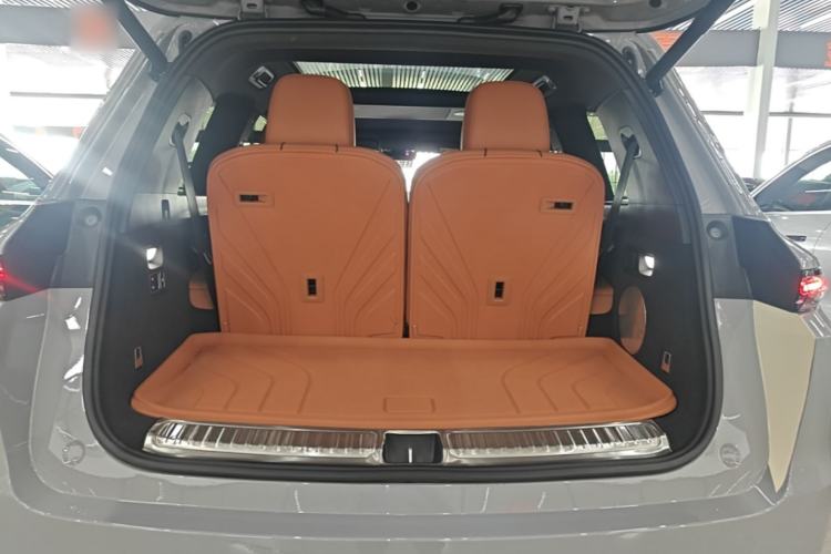 Used Li Auto L9 2025 Ultra Smart Refreshed Edition Trunk
