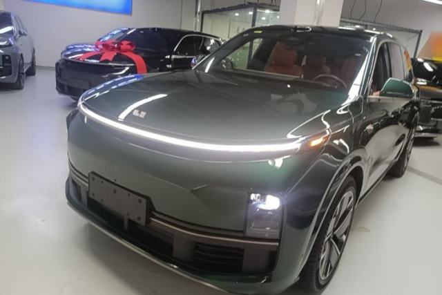 Używany Li Auto L9 2025 Ultra Smart Refreshed Edition
