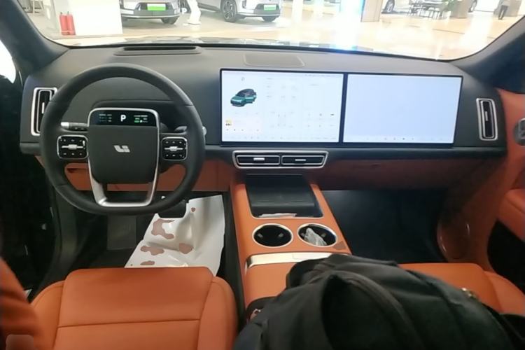 Used Li Auto L9 2025 Ultra Smart Refreshed Edition Center Console