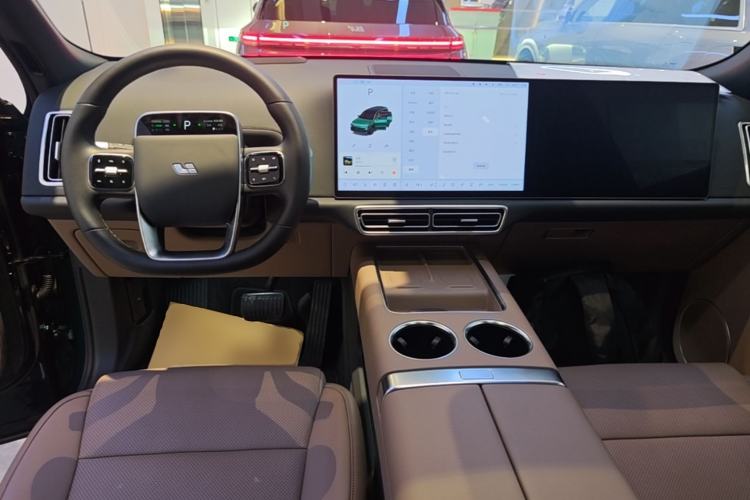 Used Li Auto L9 2025 Ultra Smart Refreshed Edition Center Console