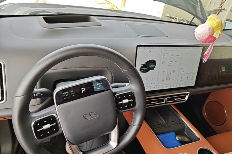 Used Li Auto L9 2025 Pro Smart Refreshed Edition Center Console