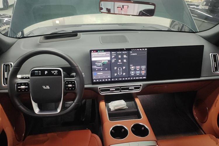 Used Li Auto L9 2025 Ultra Smart Refreshed Edition Center Console