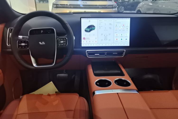 Used Li Auto L9 2025 Ultra Smart Refreshed Edition Center Console
