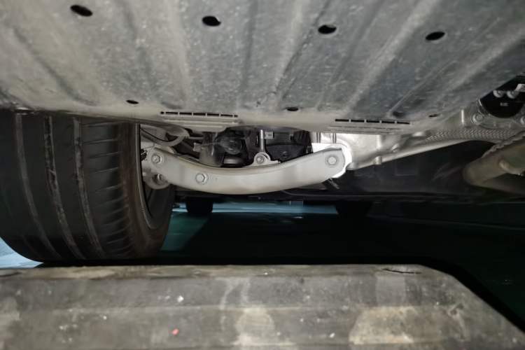 Used Li Auto L9 2025 Ultra Smart Refreshed Edition Chassis Rear Left