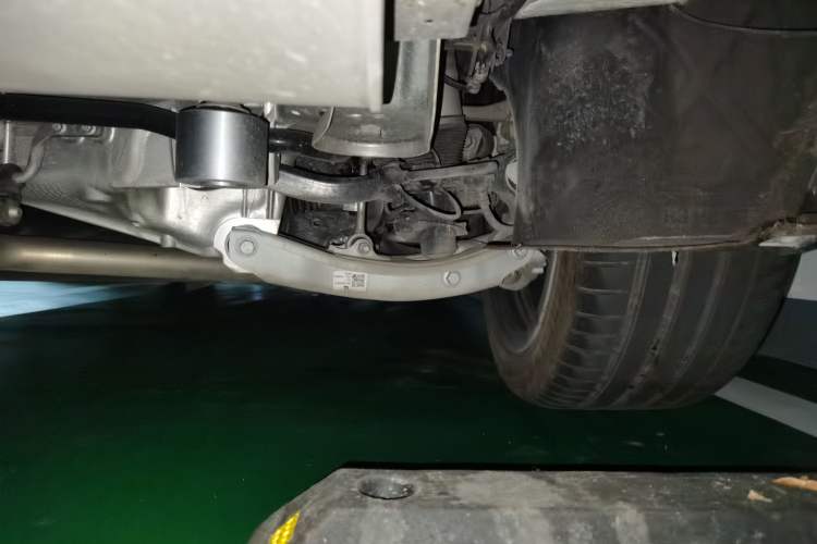 Used Li Auto L9 2025 Ultra Smart Refreshed Edition Chassis Rear Right