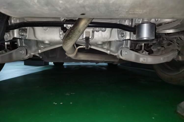 Used Li Auto L9 2025 Ultra Smart Refreshed Edition Chassis Rear