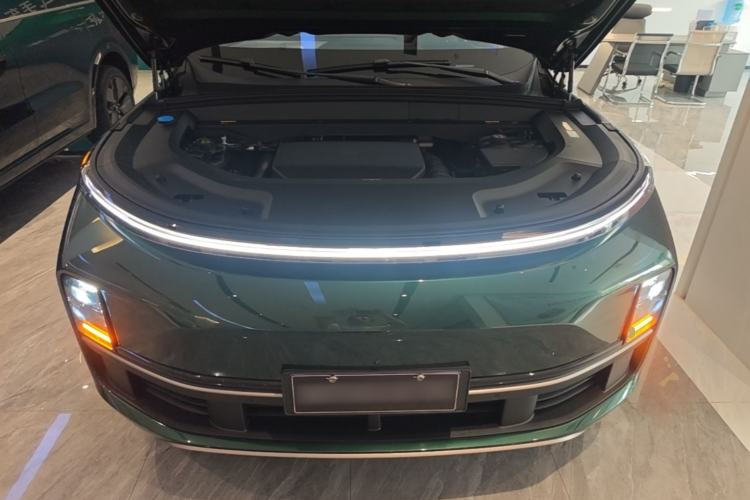 Used Li Auto L9 2025 Ultra Smart Refreshed Edition Engine Bay