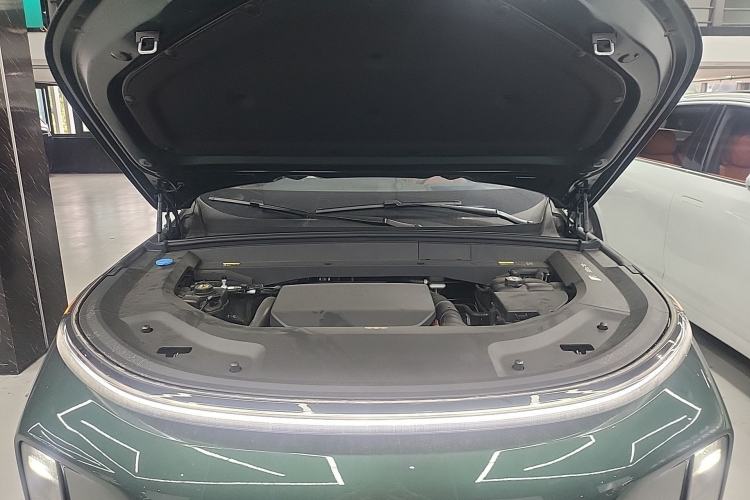Used Li Auto L9 2025 Ultra Smart Refreshed Edition Engine Bay