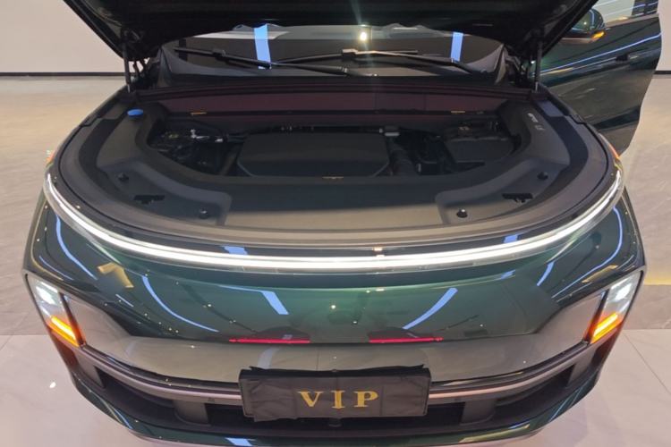 Used Li Auto L9 2025 Ultra Smart Refreshed Edition Engine Bay