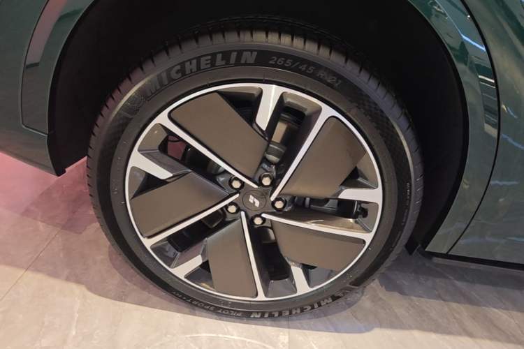 Used Li Auto L9 2025 Ultra Smart Refreshed Edition Exterior 5