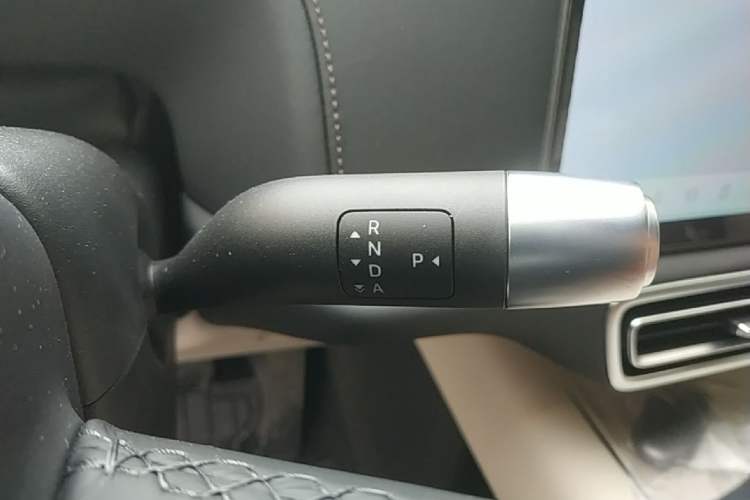 Used Li Auto L9 2025 Pro Smart Refreshed Edition Gear Lever