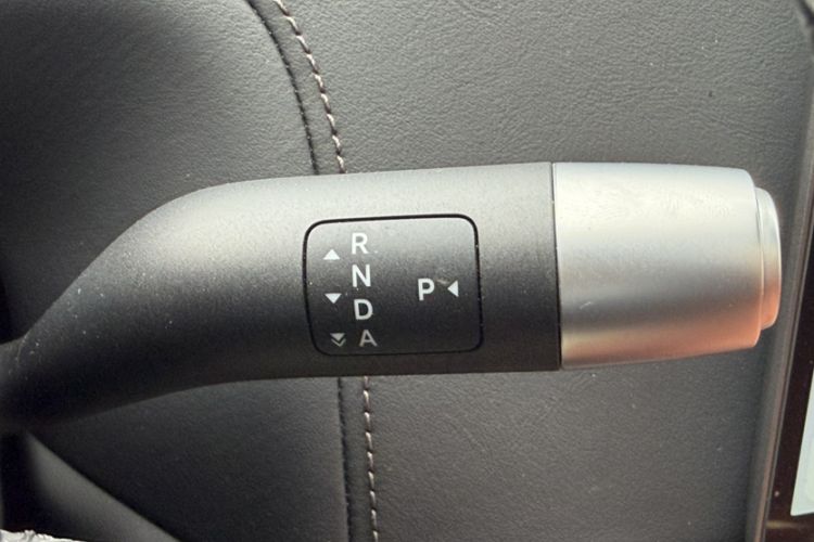 Used Li Auto L9 2025 Pro Smart Refreshed Edition Gear Lever