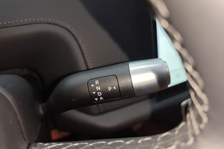 Used Li Auto L9 2025 Ultra Smart Refreshed Edition Gear Lever
