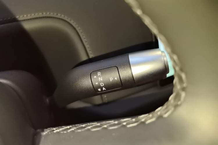 Used Li Auto L9 2025 Ultra Smart Refreshed Edition Gear Lever