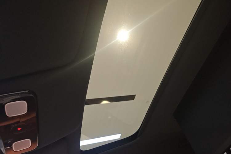 Used Li Auto L9 2025 Ultra Smart Refreshed Edition Headliner