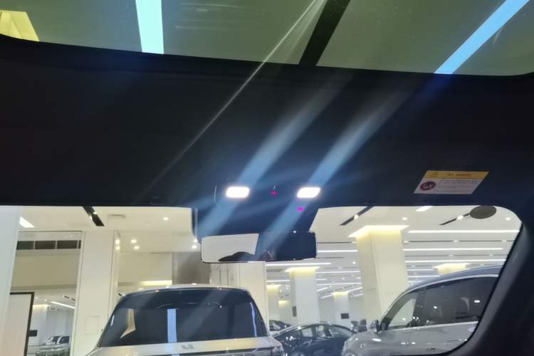 Used Li Auto L9 2025 Ultra Smart Refreshed Edition Headliner