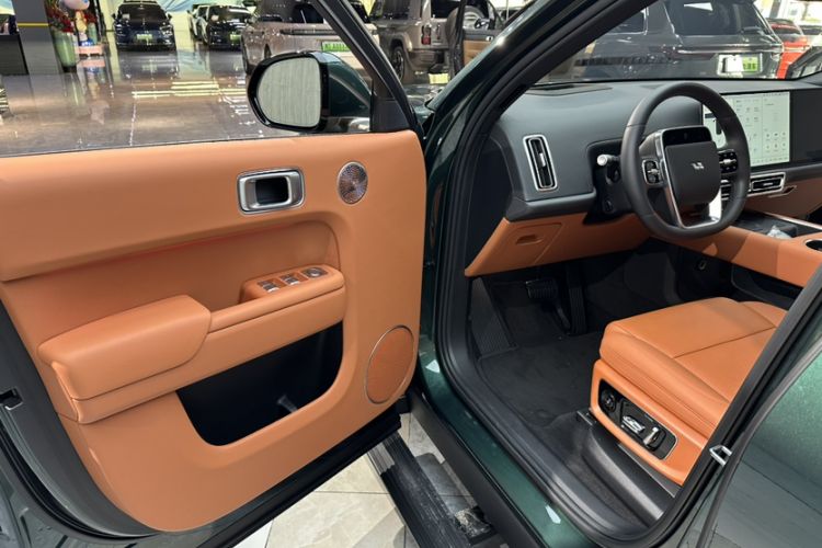 Used Li Auto L9 2025 Ultra Smart Refreshed Edition Interior 3