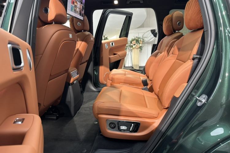 Used Li Auto L9 2025 Ultra Smart Refreshed Edition Interior 8