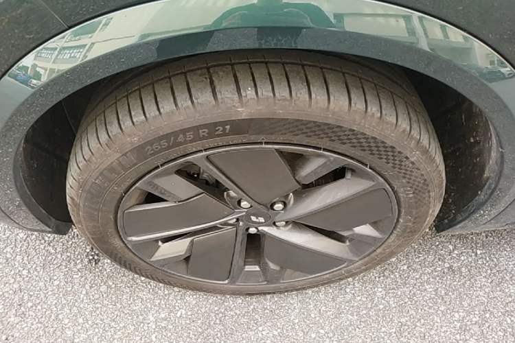 Used Li Auto L9 2025 Pro Smart Refreshed Edition Left Front Wheel Hub