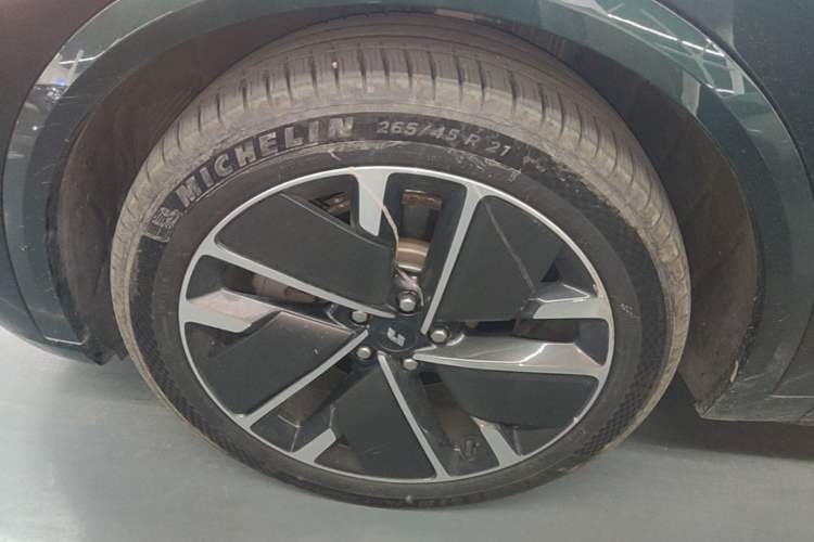 Used Li Auto L9 2025 Ultra Smart Refreshed Edition Left Front Wheel Hub