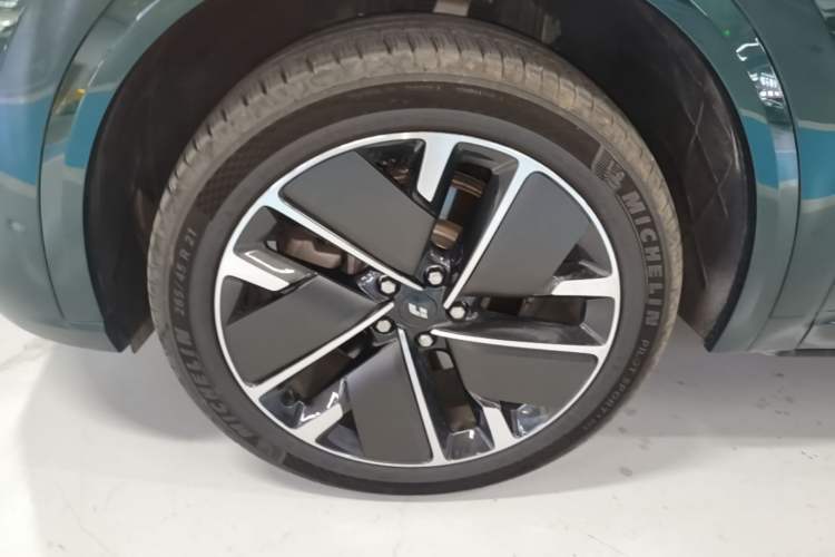 Used Li Auto L9 2025 Ultra Smart Refreshed Edition Left Front Wheel Hub