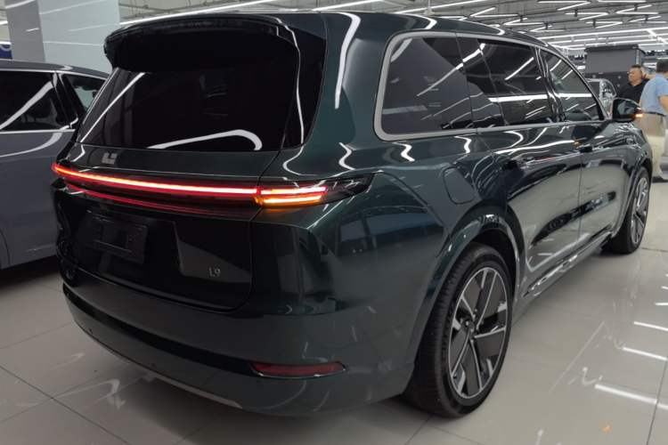 Used Li Auto L9 2025 Ultra Smart Refreshed Edition Rear Right 45 Deg