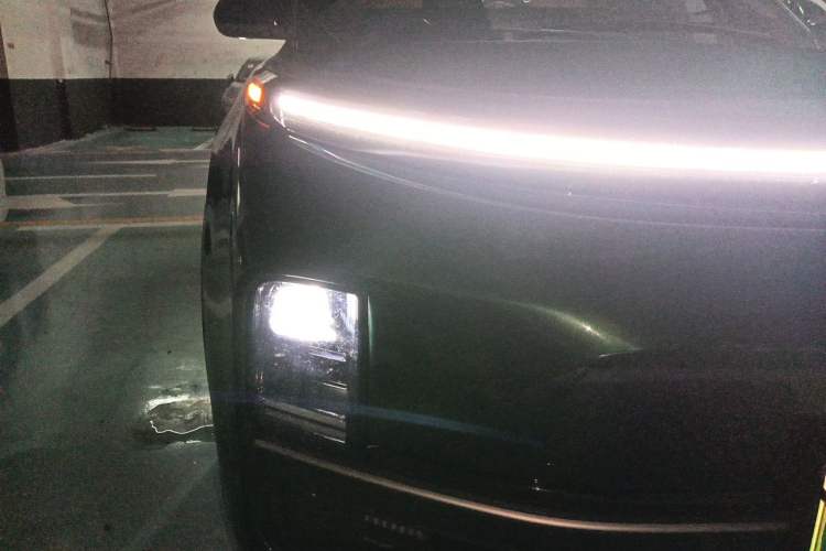 Used Li Auto L9 2025 Ultra Smart Refreshed Edition Right Front Headlight