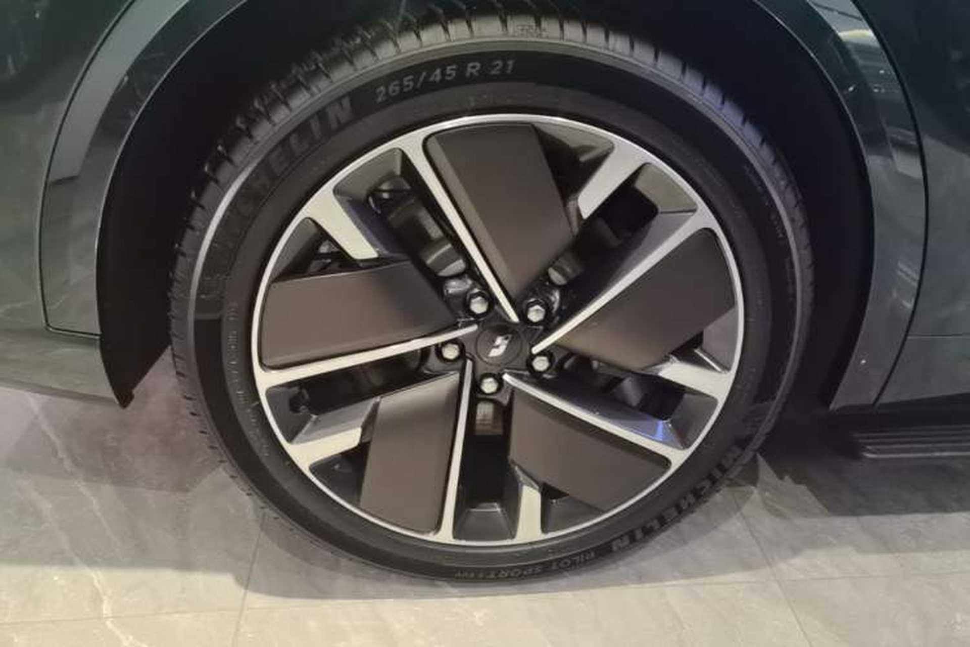 Used Li Auto L9 2025 Ultra Smart Refreshed Edition Right Rear Wheel Hub