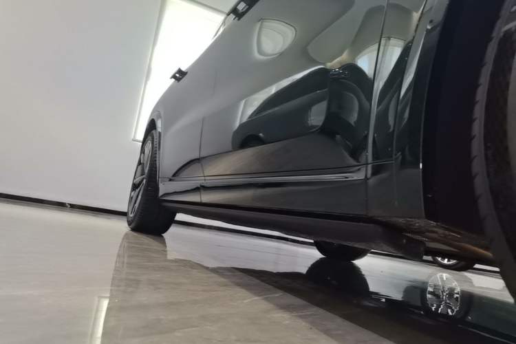Used Li Auto L9 2025 Ultra Smart Refreshed Edition Right Side Sill