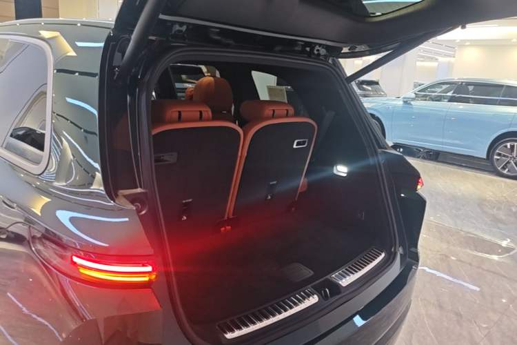 Used Li Auto L9 2025 Ultra Smart Refreshed Edition Trunk