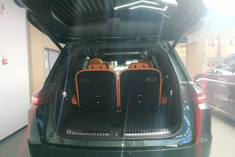 Used Li Auto L9 2025 Ultra Smart Refreshed Edition Trunk
