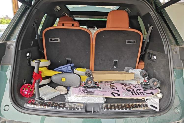 Used Li Auto L9 2025 Pro Smart Refreshed Edition Trunk