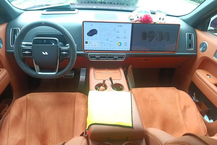 Used Li Auto L9 2025 Ultra Smart Refreshed Edition Center Console