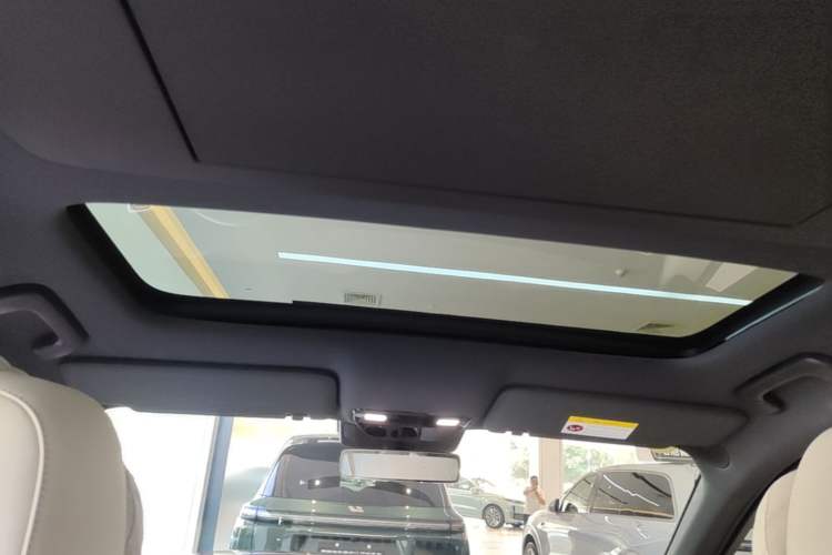 Used Li Auto L9 2025 Ultra Smart Refreshed Edition Headliner