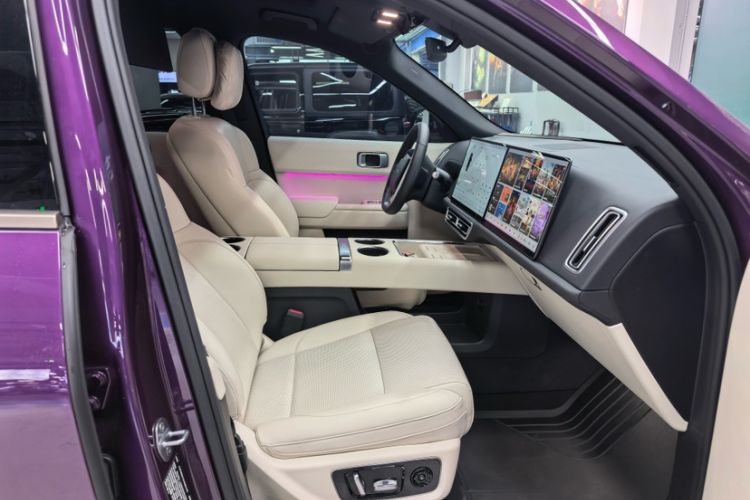 Used Li Auto L9 2025 Ultra Smart Refreshed Edition Interior 12